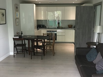 Room in a Shared Flat, Plough Road, SW11