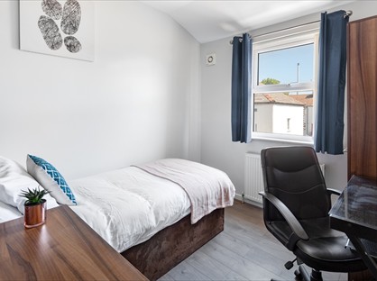 Room in a Shared House, Liverpool, L7