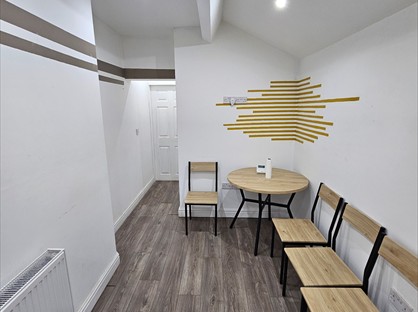 2 Bed Flat, Cook Street, WN7