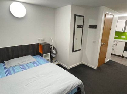 Studio Flat, Liberty Point, SO14