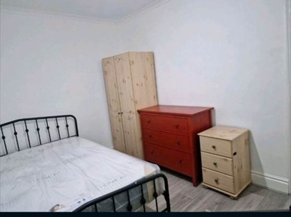 Room in a Shared House, Paget Road, IG1