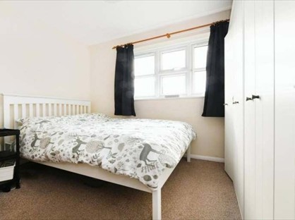 1 Bed Flat, Bounderby Grove, CM1