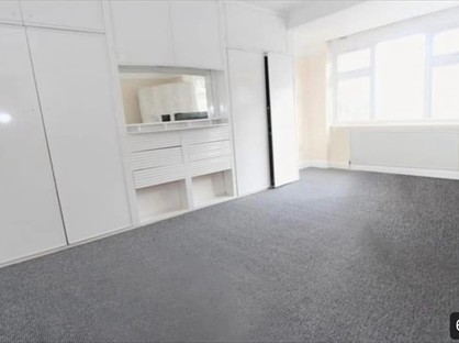 Room in a Shared House, Monks Avenue, EN5