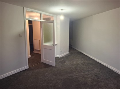 1 Bed Flat, Kent Street, WN1