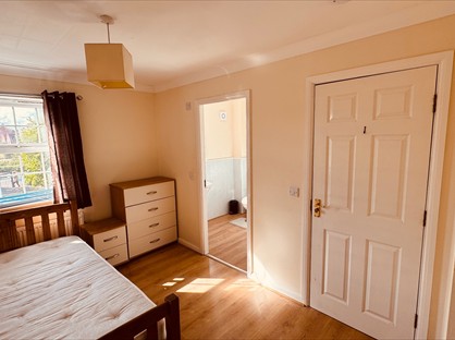 Room in a Shared House, Eagle Way, PE7