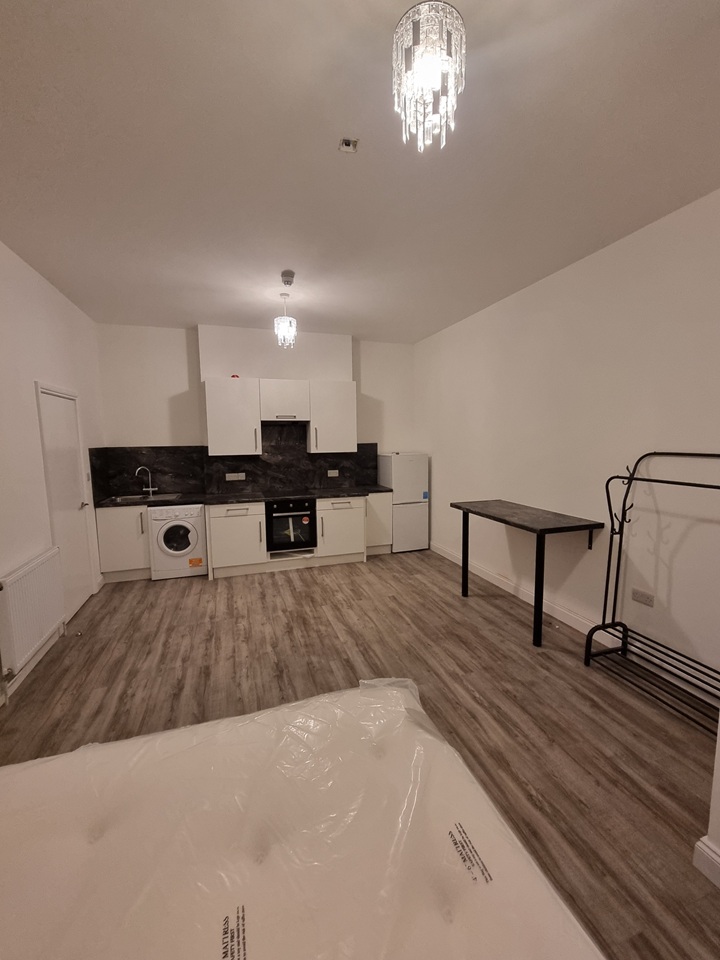 Additional image 3 of Studio Flat, Lenton, NG7, N1 7GU