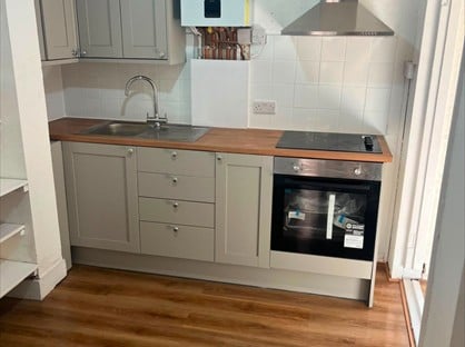 3 Bed End Terrace, Kirbys Lane, CT2