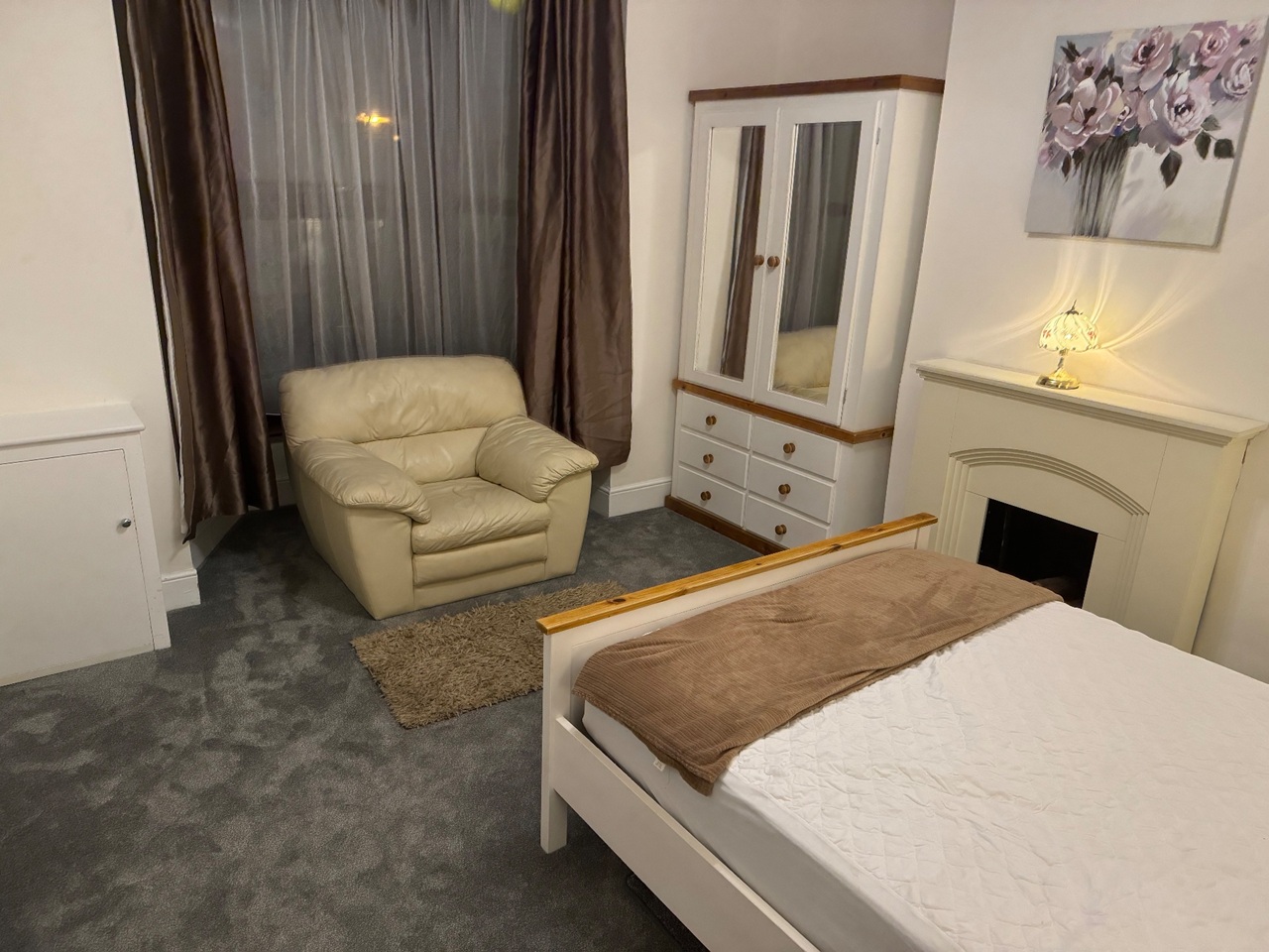 Salisbury - Room in a Shared House, Devizes Rd, SP2 - To Rent Now for £ ...