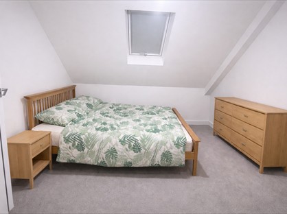 Room in a Shared House, Rivendale, SO50