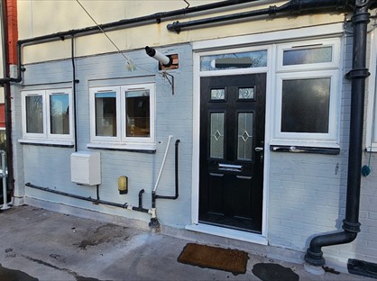 2 Bed Maisonette, High Street, RM12