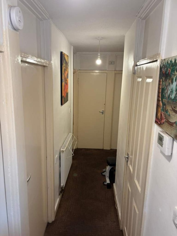 Room in a Shared Flat, London, SW11, N1 7GU