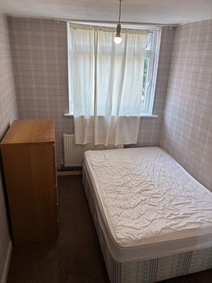 Additional image 6 of Room in a Shared Flat, London, SW11, N1 7GU