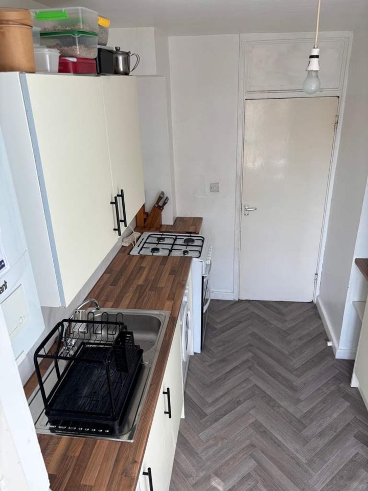 Additional image 11 of Room in a Shared Flat, London, SW11, N1 7GU