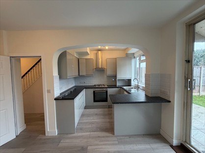 4 Bed Semi-Detached House, Hampton Road, KT4