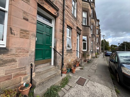 1 Bed Flat, Jordan Lane, EH10