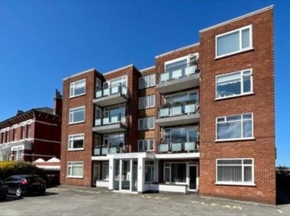 2 Bed Flat, Argyle Road, PR9