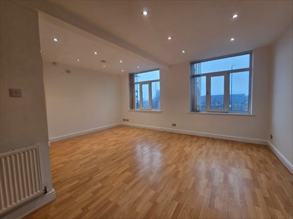 1 Bed Flat, Chapel, LS28