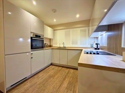 4 Bed End Terrace, Acorn Way, BR6