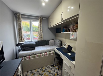 Room in a Shared House, Northol Park Station, UB5