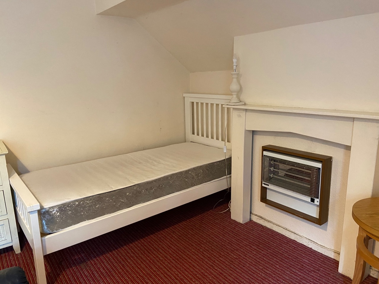 Studio Flat, Cross Flatts Grove, LS11 photo 4