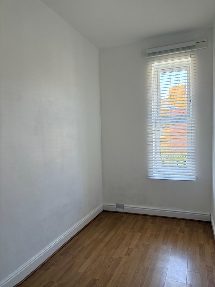 1 Bed Flat, Upper Tichborne St, LE2 photo 2