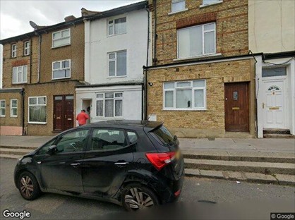 Studio Flat, Mersham Road, CR7