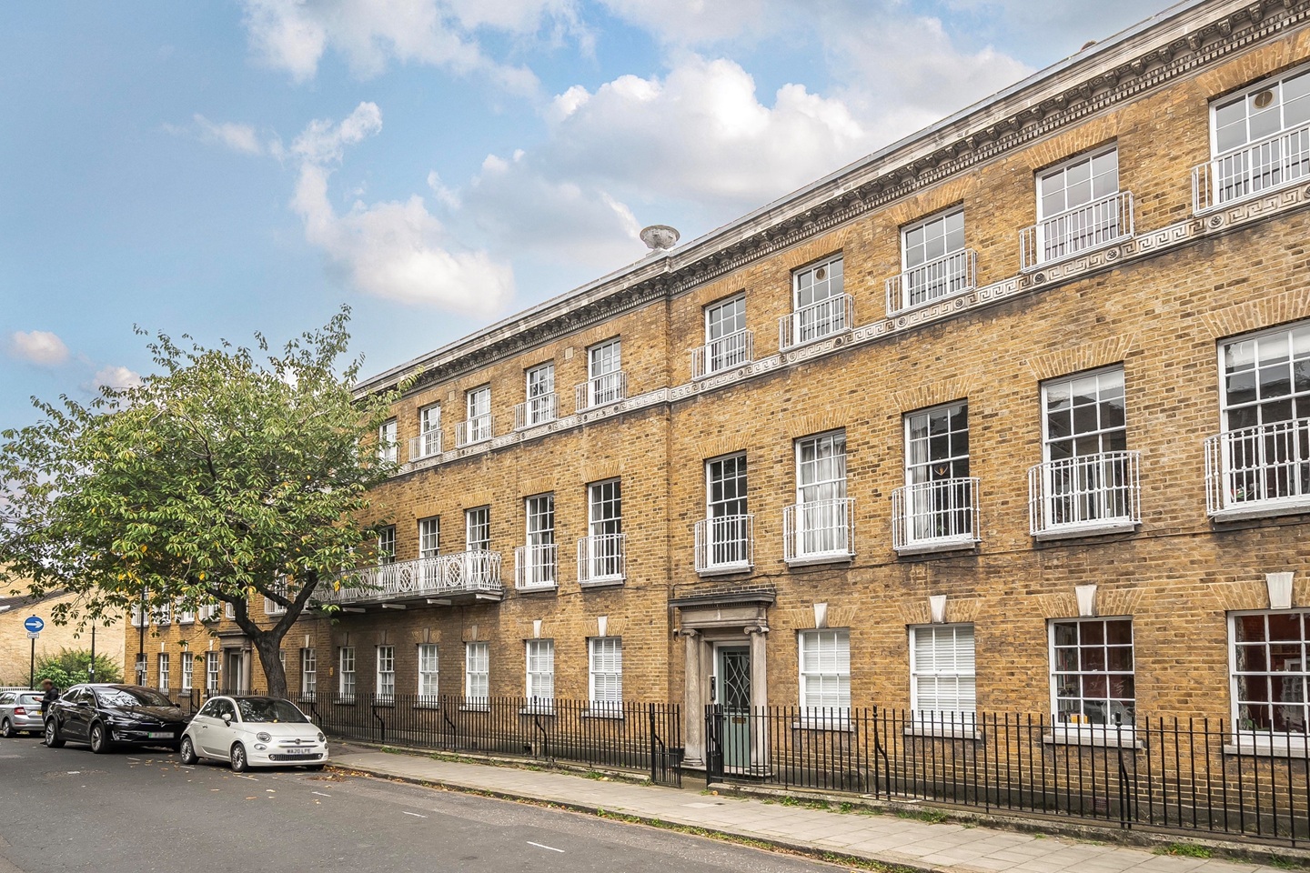 2 Bed Flat, Sancroft Street, SE11, N1 7GU