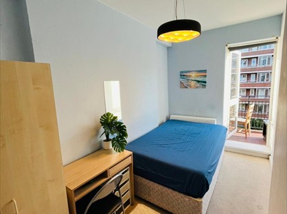 Room in a Shared House, Wiltshire Close, SW3