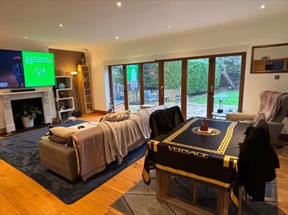 Room in a Shared House, Elstree, WD6