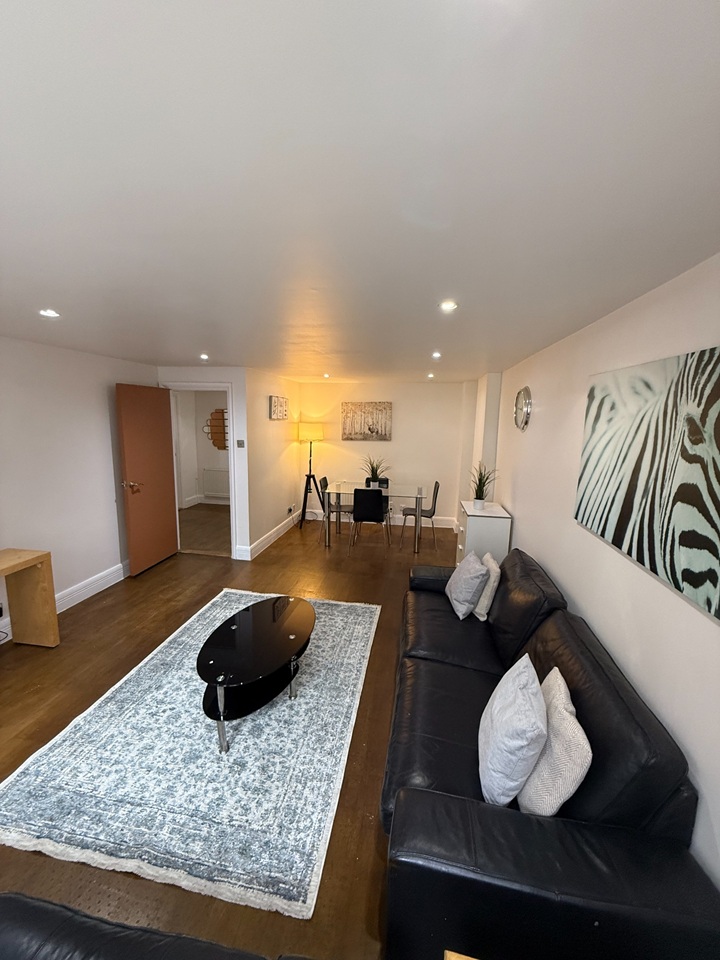 2 Bed Flat, Bourne House, NW1
