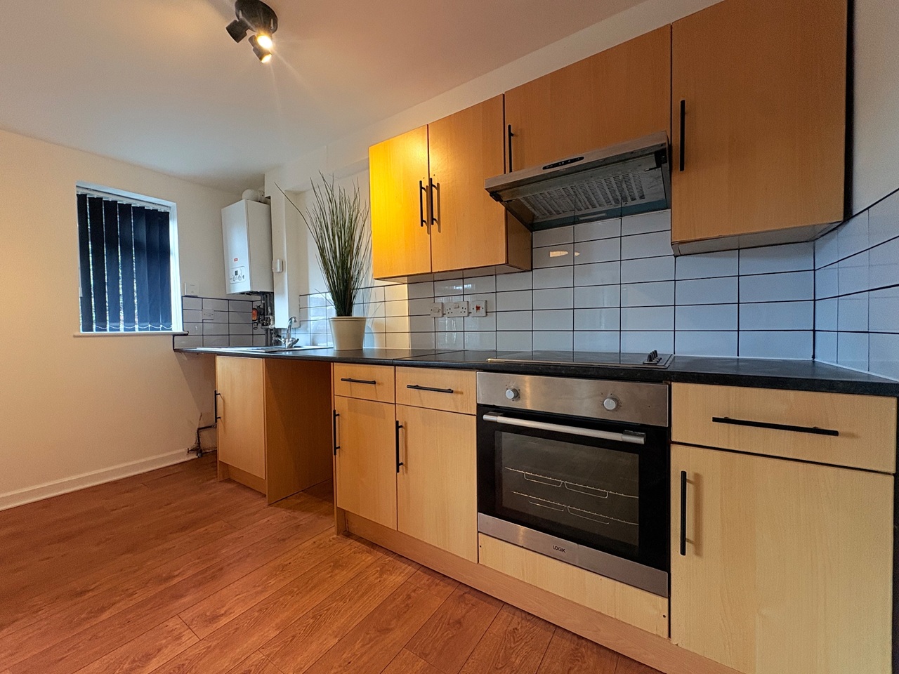 1 Bed Flat, Victoria Road, L13 photo 4