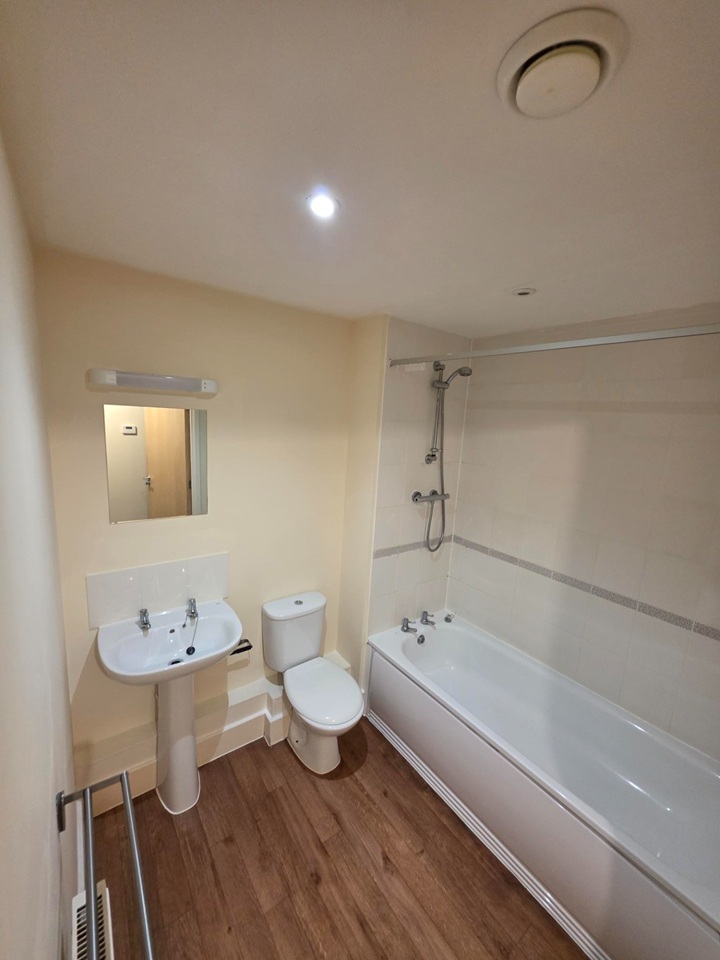 Additional image 9 of 2 Bed Flat, Portswood Road, SO17, N1 7GU