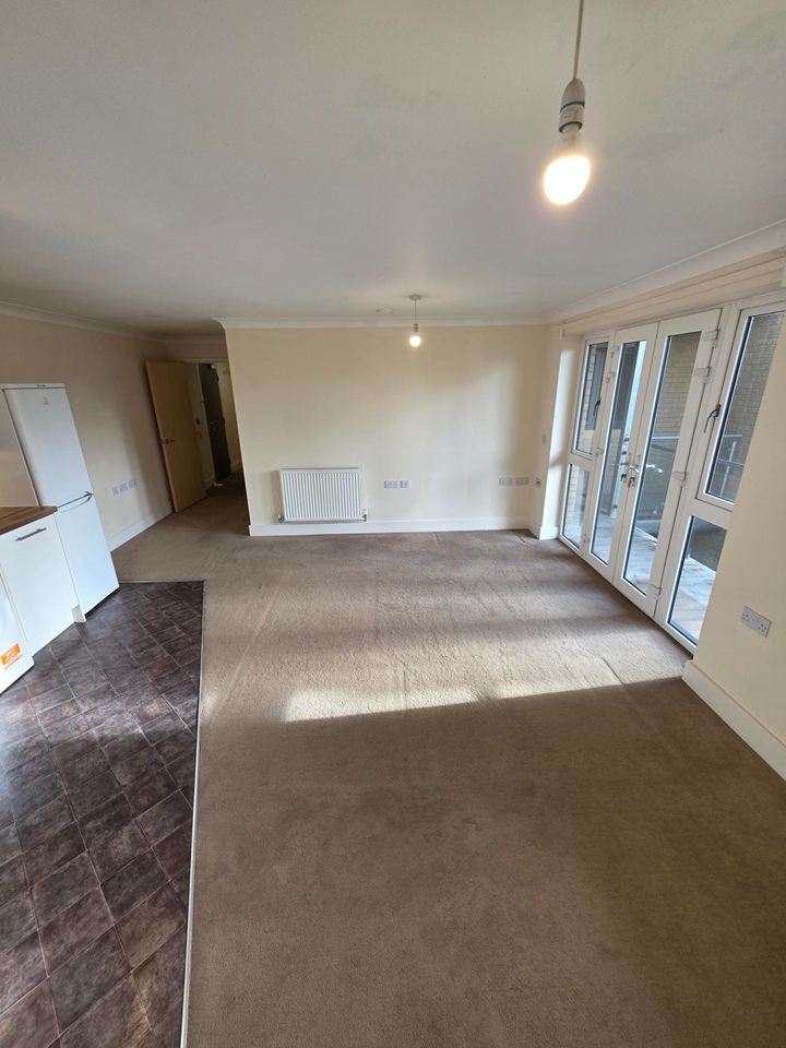 Additional image 3 of 2 Bed Flat, Portswood Road, SO17, N1 7GU