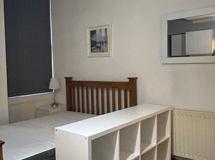 Studio Flat, Percy Street, G51