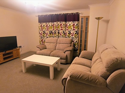 2 Bed Flat, Mcneil St, G5