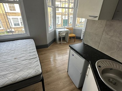 Studio Flat, Marcus Street, SW18