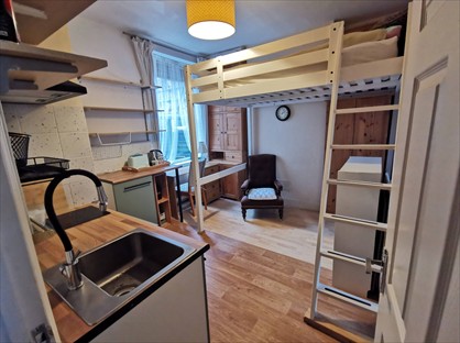 Studio Flat, Kitchener Road, N2