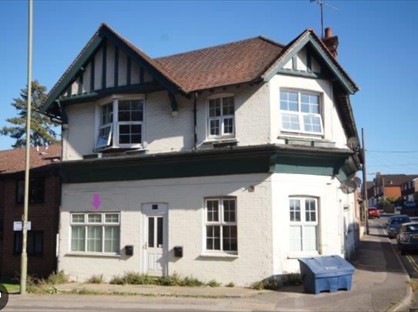 1 Bed Flat, Petersfield House, GU35