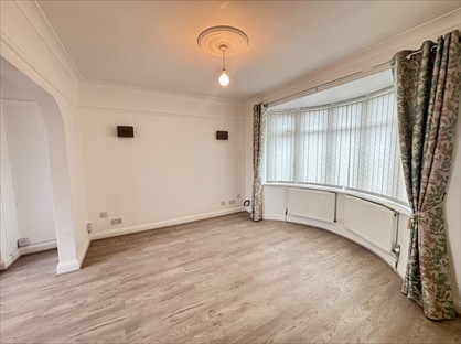3 Bed Terraced House, Marlow Drive, SM3