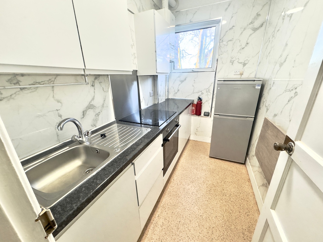 1 Bed Flat, Derby Road, NG7, N1 7GU