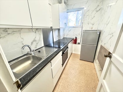 1 Bed Flat, Derby Road, NG7