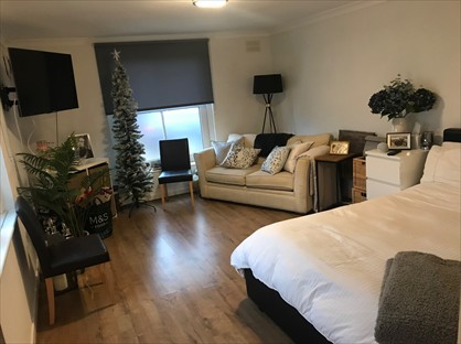 Studio Flat, Albert Road, SL4