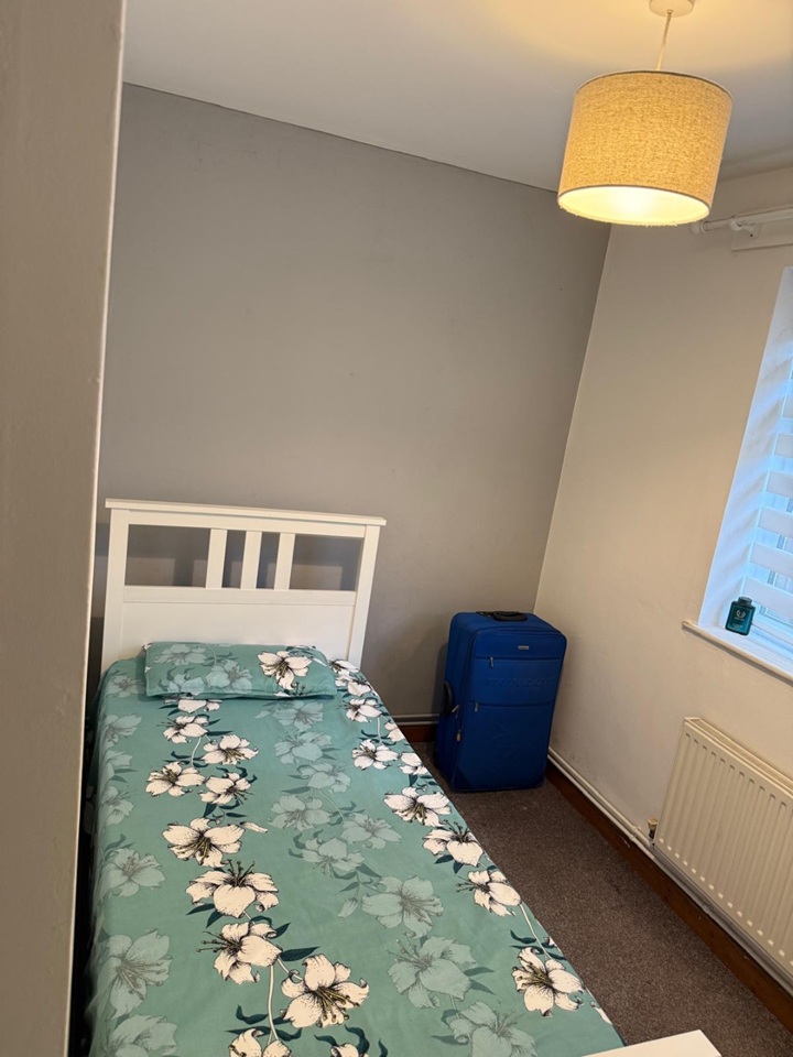 Room in a Shared Flat, Sunnyside Close, CV5, N1 7GU