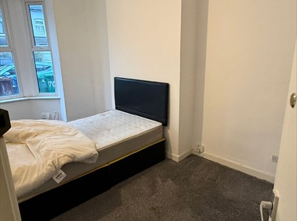 2 Bed Flat, Brideoak Street, M8