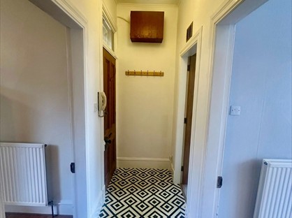 1 Bed Flat, Wallfield Crescent, AB25