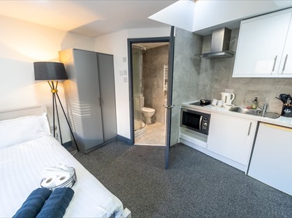 Studio Flat, Birmingham, B29