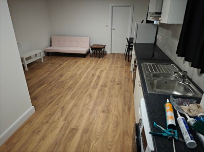 1 Bed Flat, Adelaide Street, LU1