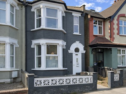 3 Bed Semi-Detached House, Shelbourne Road, N17