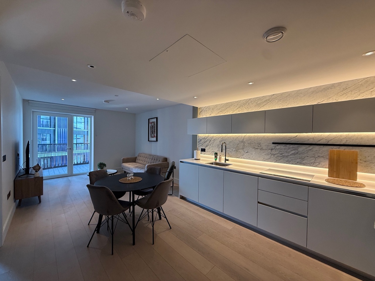 1 Bed Flat, Cascade Way, W12 photo 4