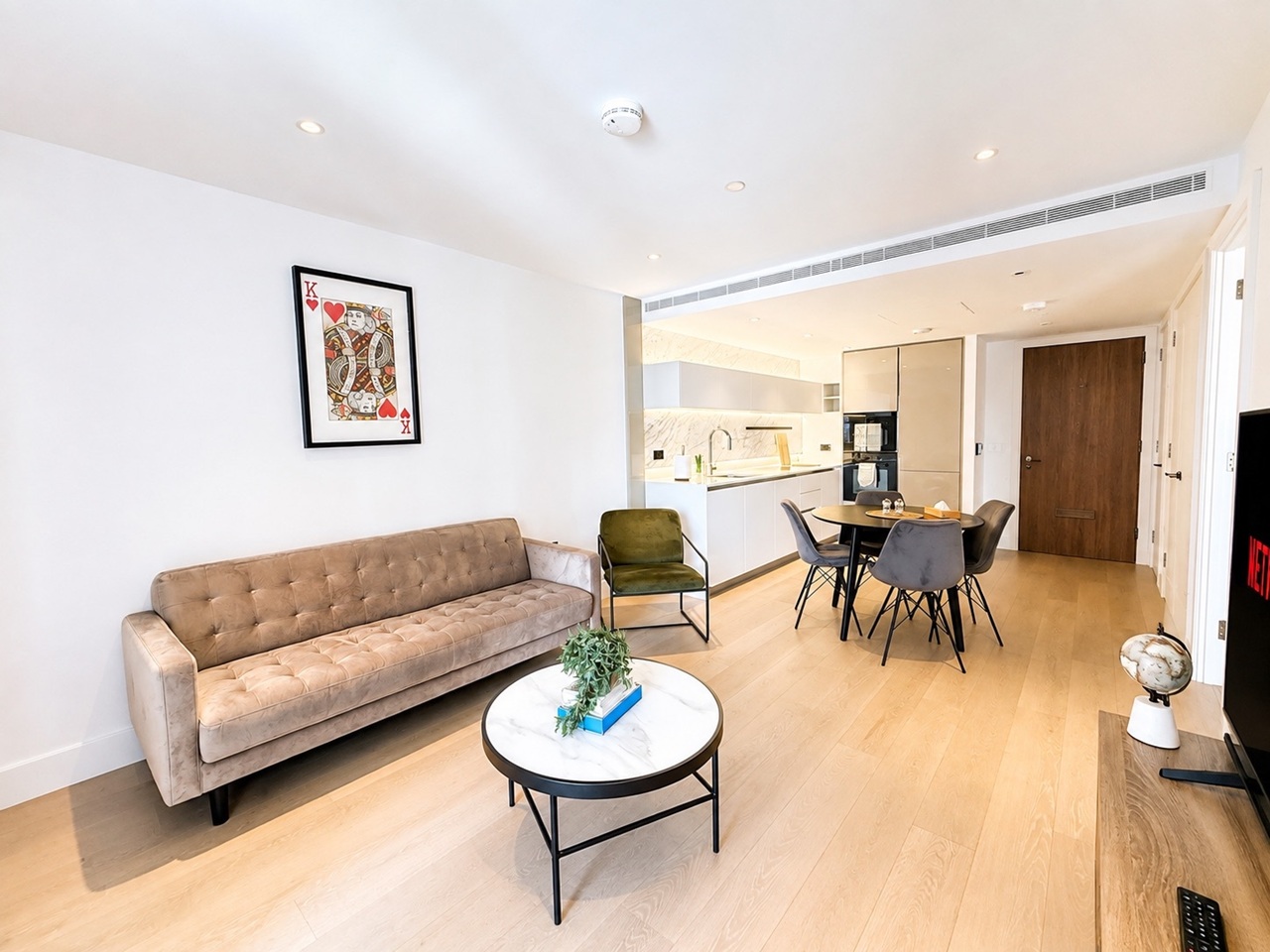 1 Bed Flat, Cascade Way, W12